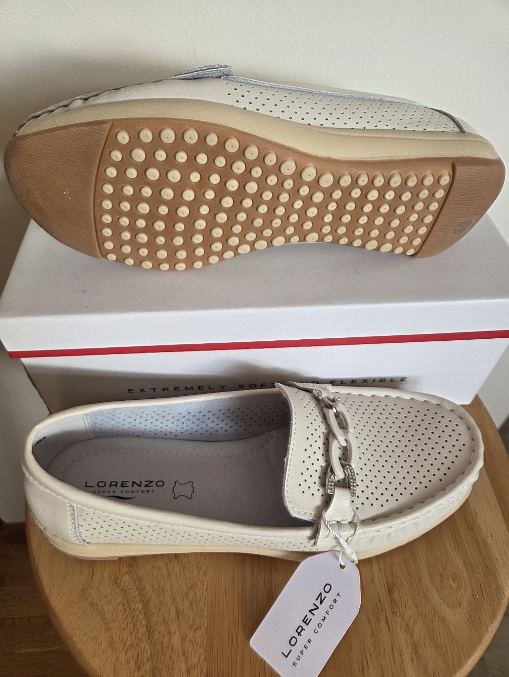 NWT WOMENS LORENZO ITALIAN LEATHER SUPER SOFT COMFORT FLEXIBLE LOAFERS SIZE 8.5